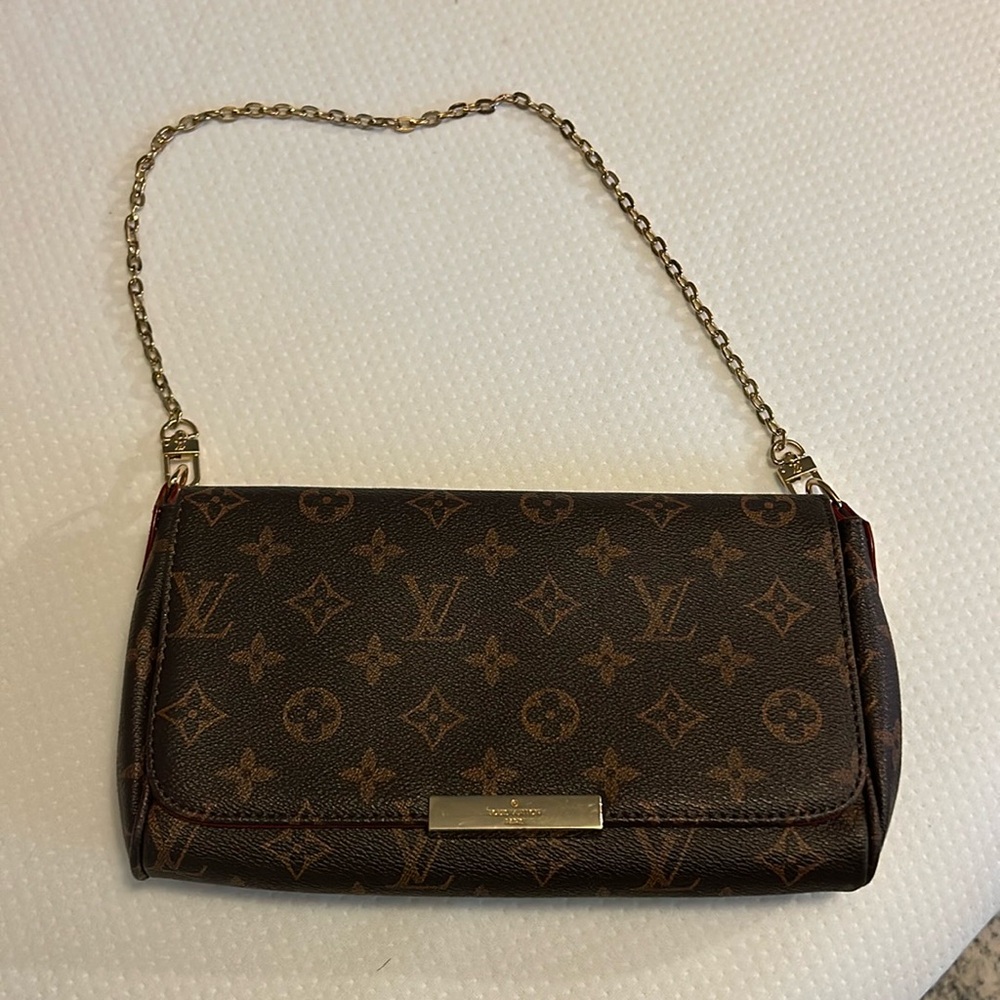 Louis V fashion bag